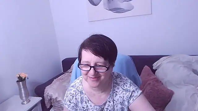 Snapshot of ChristaRose chatting on 04-25-26, 07:11 ChristaRose online show from 04-25-26, 07:11