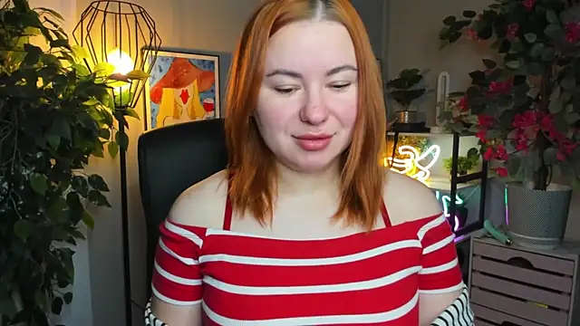 LAYLAxSTAR online show from 11-18-25, 07:33