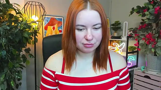 LAYLAxSTAR online show from 12-17-25, 07:35