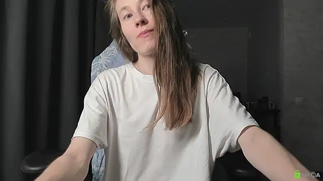 Courtney Luv online show from 06-30-26, 05:13