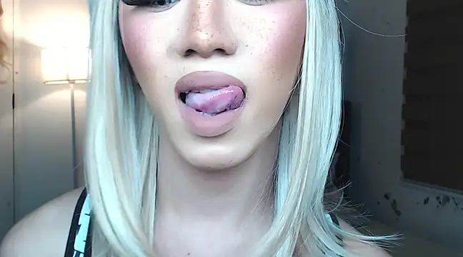 Local Hoelyx online show from 03-22-25, 12:25