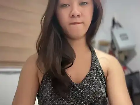 Local Hoelyx online show from 03-18-26, 07:37