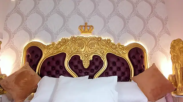 AnaisClark online show from 11-13-25, 11:25