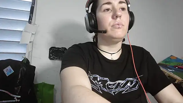 poppergirl69 online show from 12-14-24, 09:02