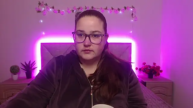 Snapshot of XX_Daniella_XX chatting on 04-22-26, 06:31 XX Daniella XX online show from 04-22-26, 06:31