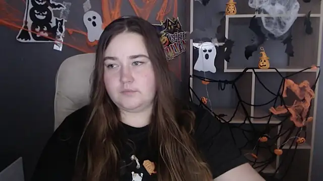 XX Daniella XX online show from 10-31-25, 07:16