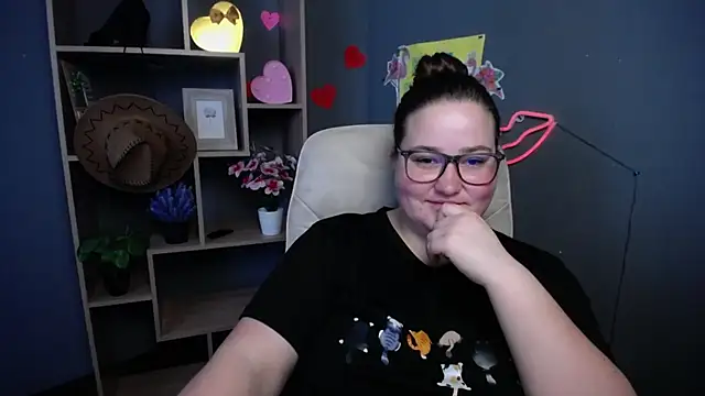 Snapshot of XX_Daniella_XX chatting on 05-16-26, 06:23 XX Daniella XX online show from 05-16-26, 06:23
