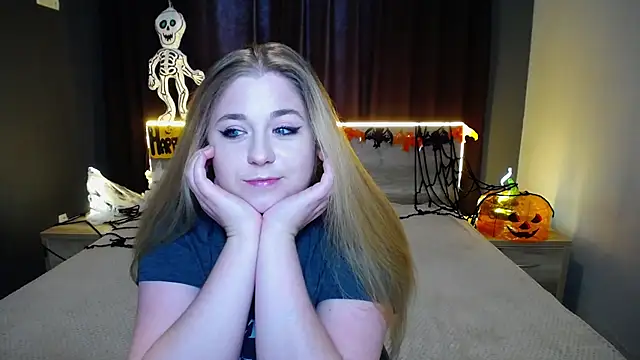 Snapshot of JessikaDaniel chatting on 10-24-25, 09:41 JessikaDaniel online show from 10-24-25, 09:41