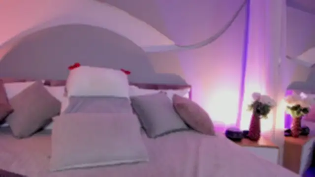 Nicolle W online show from 03-19-26, 11:43