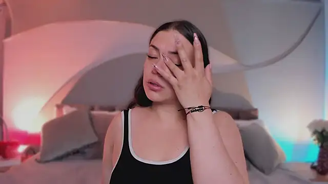 Nicolle W online show from 04-07-26, 11:45