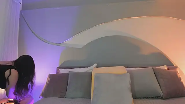 Nicolle W online show from 11-01-25, 11:37