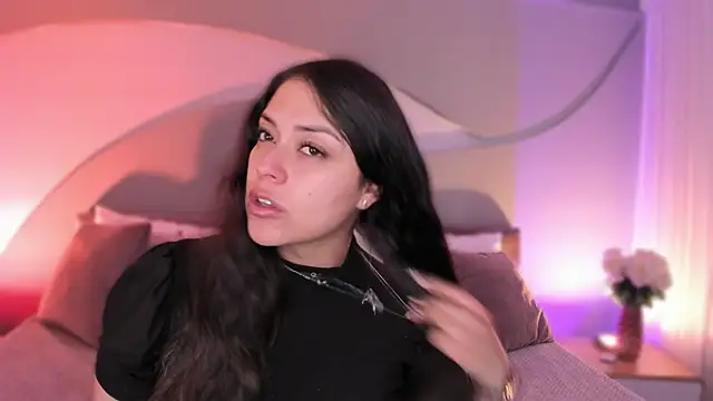 Nicolle W online show from 01-08-26, 11:49