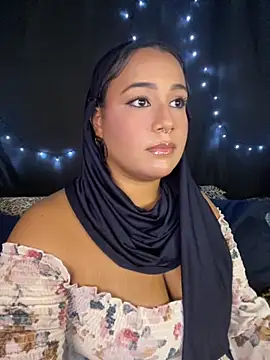 Snapshot of Maryam_yamal chatting on 10-25-25, 09:15 Maryam yamal online show from 10-25-25, 09:15