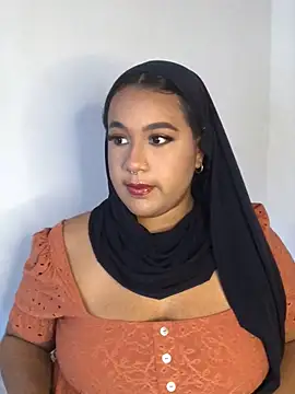 Maryam yamal online show from 02-25-26, 09:47