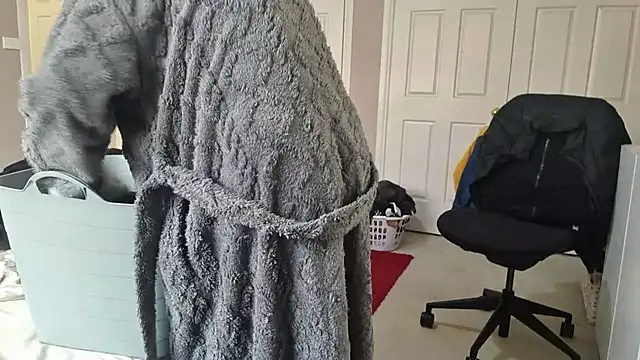 AmateurGuy23 online show from 09-16-25, 02:34