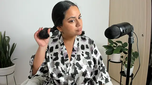 susy angel online show from 01-12-26, 01:34