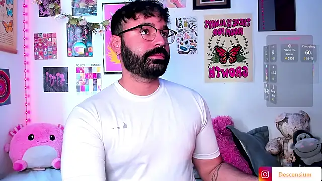 Snapshot of johnnyalx chatting on 02-10-26, 06:40 johnnyalx online show from 02-10-26, 06:40