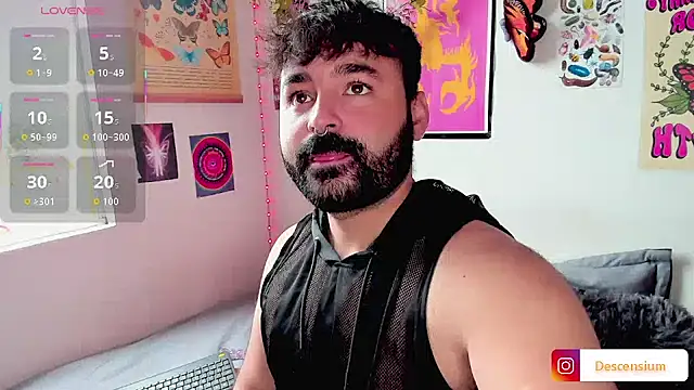 Snapshot of johnnyalx chatting on 11-03-25, 05:05 johnnyalx online show from 11-03-25, 05:05