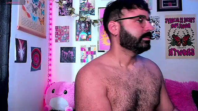 Snapshot of johnnyalx chatting on 02-08-26, 04:37 johnnyalx online show from 02-08-26, 04:37