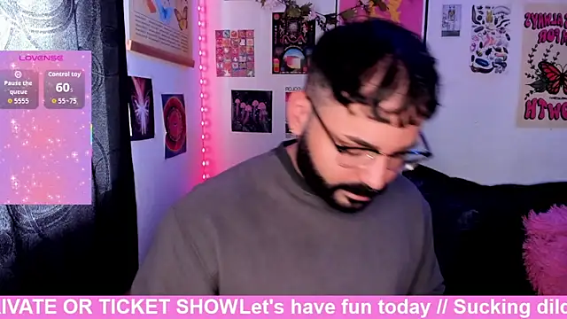 Snapshot of johnnyalx chatting on 02-25-26, 06:52 johnnyalx online show from 02-25-26, 06:52