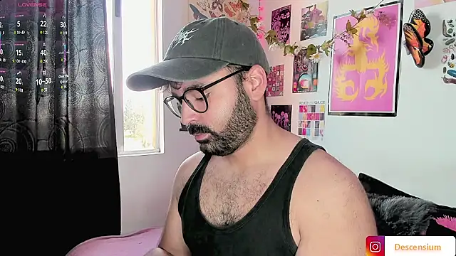 Snapshot of johnnyalx chatting on 11-17-25, 07:07 johnnyalx online show from 11-17-25, 07:07