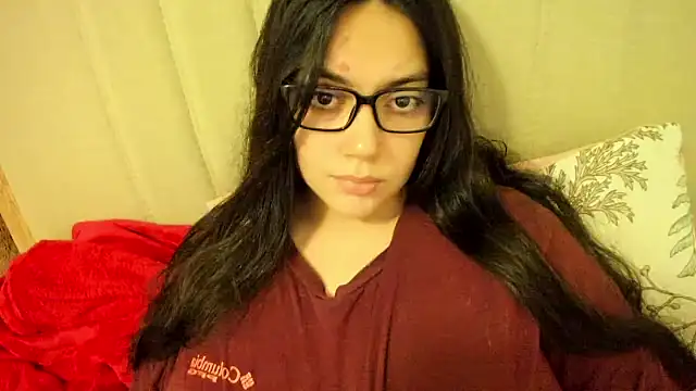 Snapshot of roniewester chatting on 06-16-26, 11:49 roniewester online show from 06-16-26, 11:49