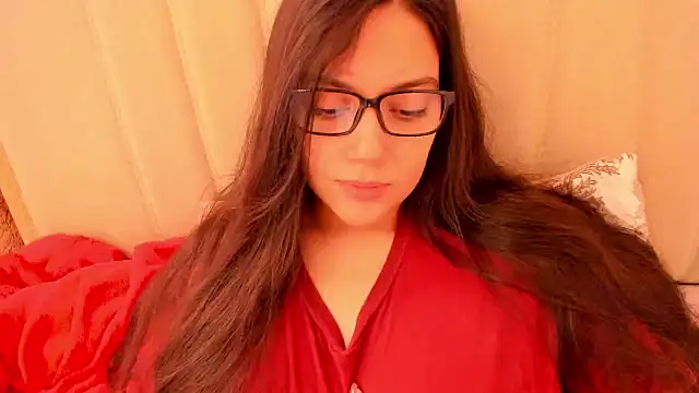Snapshot of roniewester chatting on 06-17-26, 12:15 roniewester online show from 06-17-26, 12:15