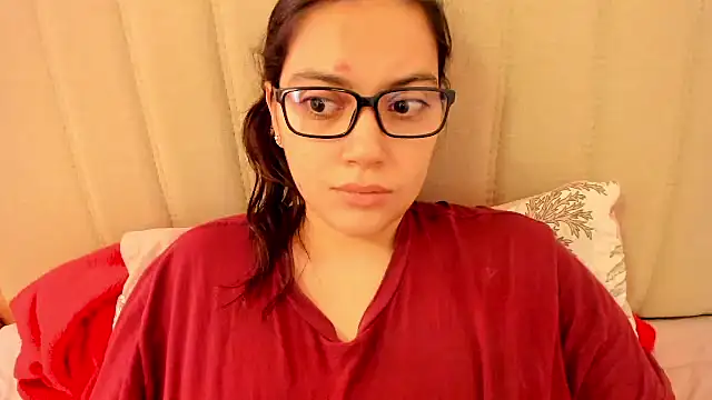 Snapshot of roniewester chatting on 06-16-26, 11:43 roniewester online show from 06-16-26, 11:43