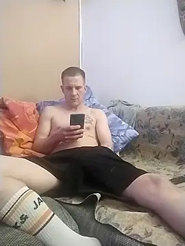 Tommagor666 online show from 10-18-25, 04:47