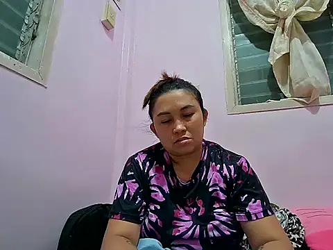 LalaiAsian online show from 09-25-25, 02:23