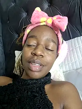 Sexynaughty Gal online show from 02-15-25, 08:34