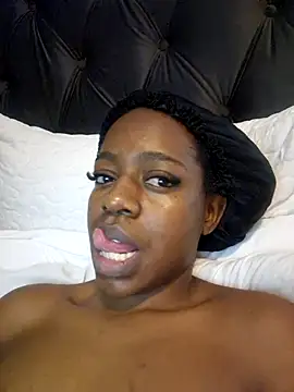 Sexynaughty Gal online show from 10-13-25, 08:54