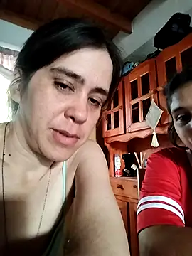 Snapshot of mariamac420 chatting on 03-06-25, 05:00 mariamac420 online show from 03-06-25, 05:00