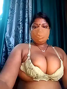 Snapshot of neha-bhabhi chatting on 03-12-25, 10:26 neha-bhabhi online show from 03-12-25, 10:26