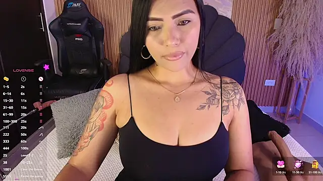 karol green  online show from 10-22-25, 04:01