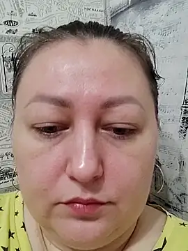 Snapshot of Rini333 chatting on 05-18-26, 09:25 Rini333 online show from 05-18-26, 09:25