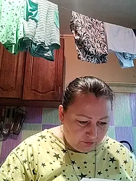 Snapshot of Rini333 chatting on 05-08-26, 01:37 Rini333 online show from 05-08-26, 01:37
