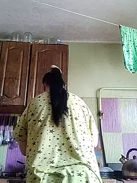 Snapshot of Rini333 chatting on 07-28-26, 11:17 Rini333 online show from 07-28-26, 11:17