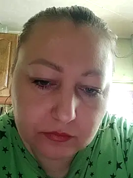 Snapshot of Rini333 chatting on 06-12-26, 08:45 Rini333 online show from 06-12-26, 08:45