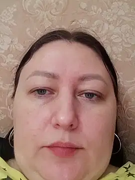 Snapshot of Rini333 chatting on 05-11-26, 02:45 Rini333 online show from 05-11-26, 02:45