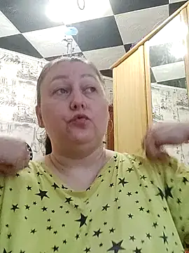 Snapshot of Rini333 chatting on 07-28-26, 12:48 Rini333 online show from 07-28-26, 12:48