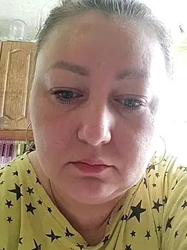 Snapshot of Rini333 chatting on 04-27-26, 09:29 Rini333 online show from 04-27-26, 09:29