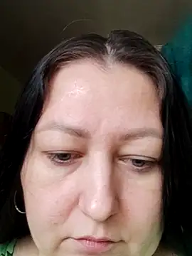 Snapshot of Rini333 chatting on 06-04-26, 08:52 Rini333 online show from 06-04-26, 08:52