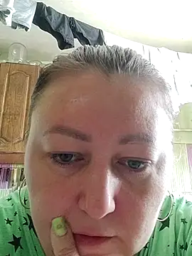 Snapshot of Rini333 chatting on 05-02-26, 09:36 Rini333 online show from 05-02-26, 09:36