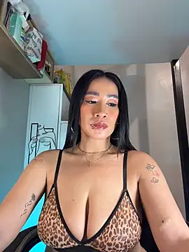 Snapshot of AsianMilfSheryl chatting on 05-16-26, 10:36 AsianMilfSheryl online show from 05-16-26, 10:36