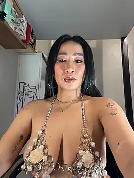 Snapshot of AsianMilfSheryl chatting on 04-25-26, 07:44 AsianMilfSheryl online show from 04-25-26, 07:44
