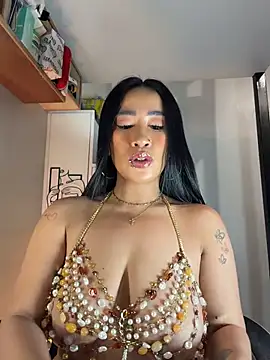 Snapshot of AsianMilfSheryl chatting on 05-18-26, 06:29 AsianMilfSheryl online show from 05-18-26, 06:29