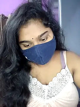 Snapshot of riya-baby chatting on 01-08-25, 12:58 riya-baby online show from 01-08-25, 12:58