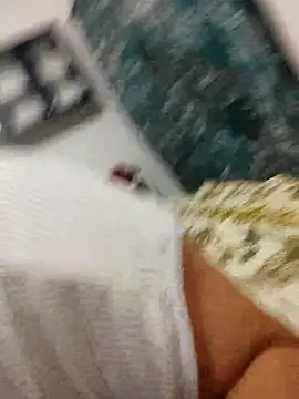 Snapshot of Srishtijain51 chatting on 02-09-25, 08:24 Srishtijain51 online show from 02-09-25, 08:24