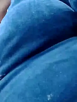 Snapshot of Srishtijain51 chatting on 12-06-24, 06:42 Srishtijain51 online show from 12-06-24, 06:42